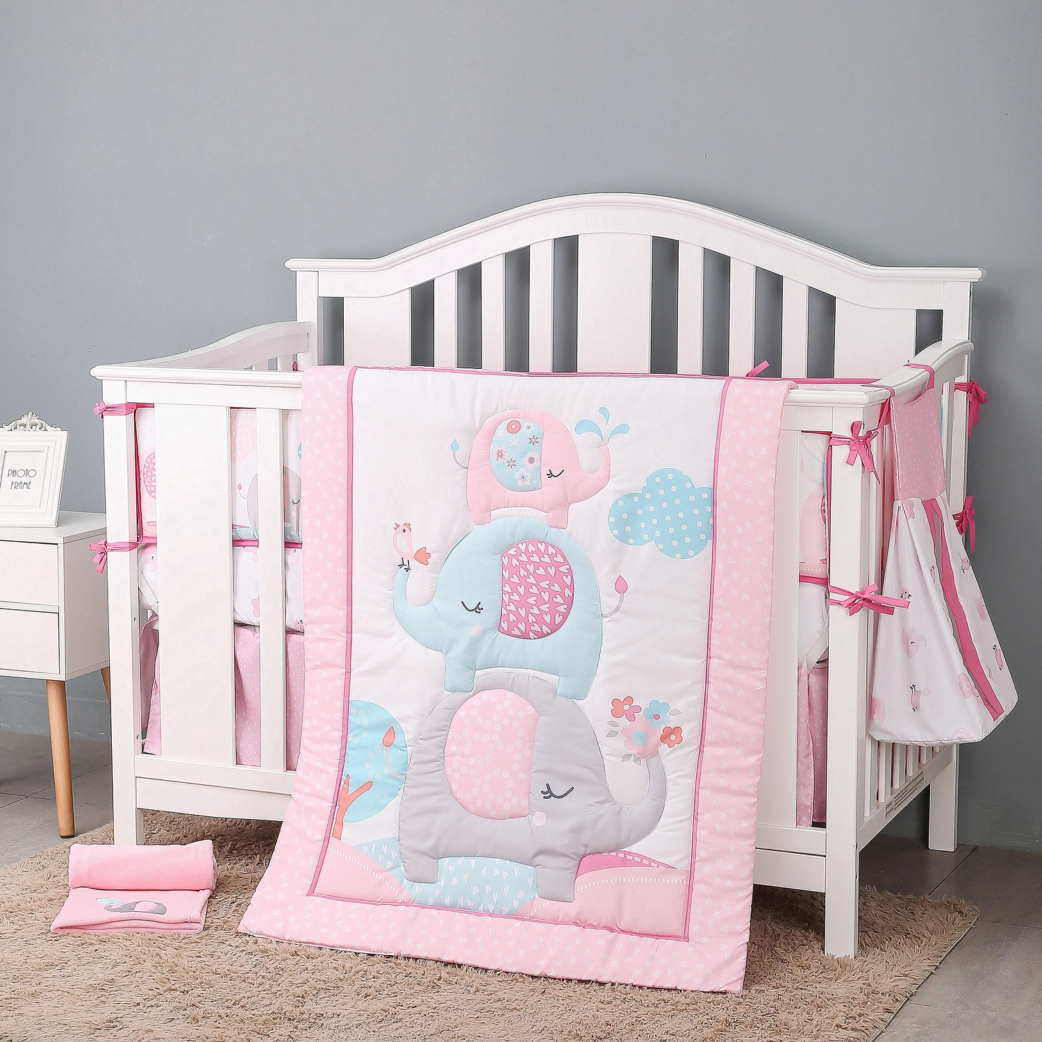 New models 3piece Baby Crib Bedding Set Nursery Bedding for Boys and Girls With Fitted Sheet comforter skirt