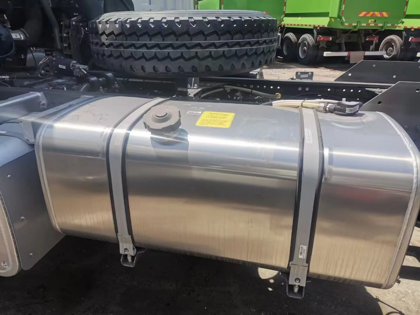 howo truck Sinotruk diesel 6x4 10 wheels  dump truck for sale