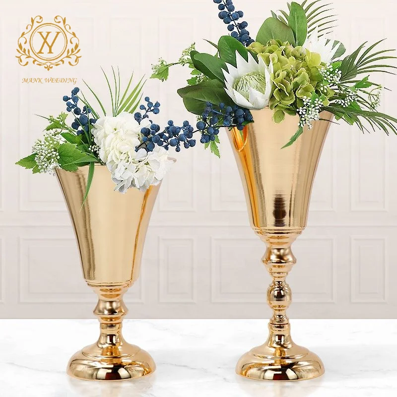 European Style Horn Shaped Wedding Centerpieces Vases Iron Metal Flower Stand Gold Centerpieces for Wedding Table Home Decor