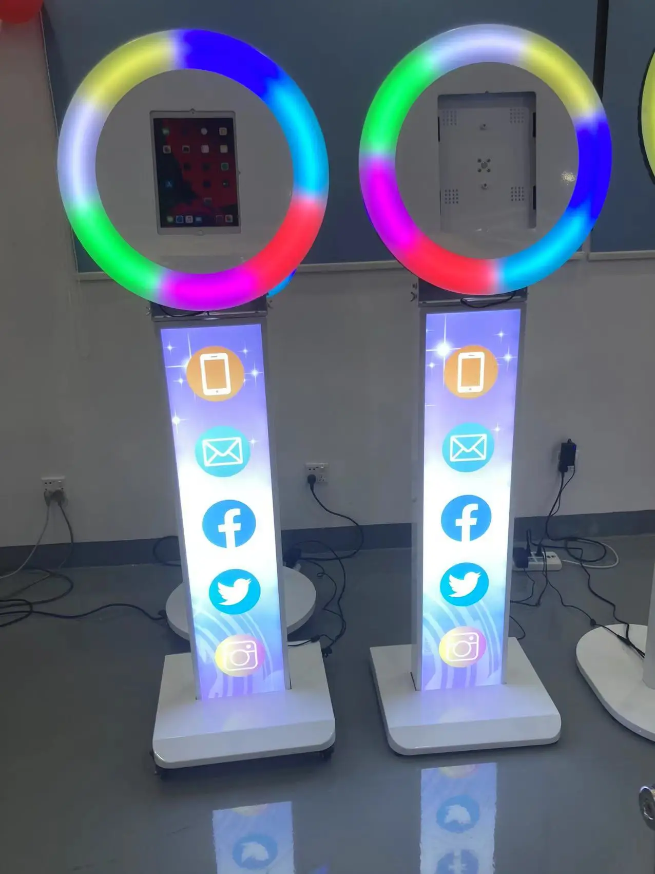 photo booth tablet 10.2 inch 10.9 inch 11 inch 12.9 inch iPad photo machine events birthday wedding party photo booth for sale