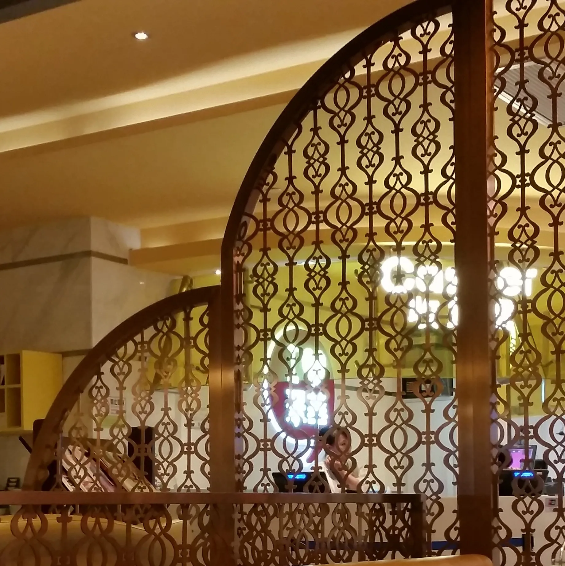 Luxury decoration indoor hotel lobby stainless steel screen divider room