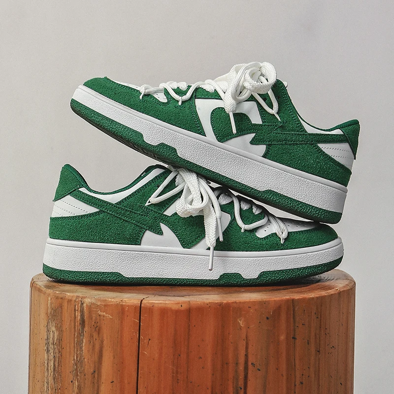 China Supplier  Men and Women Casual basketball style Shoes Fashion Trendy Male custom Sneakers Squid Game Green Lace up shoes