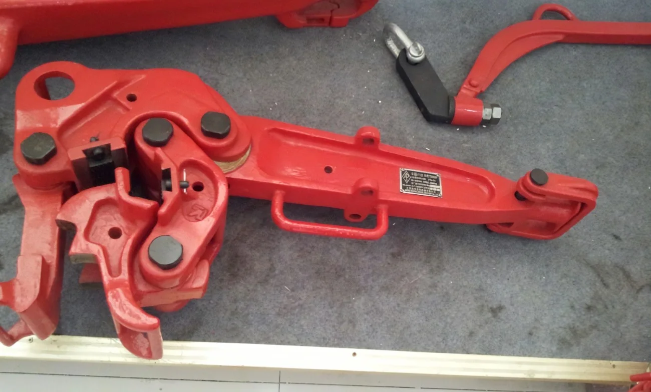 hot sale API 7K wellhead tools  2 3/8in to 10 3/4in -48KN.M  Manual tong type C for well drilling