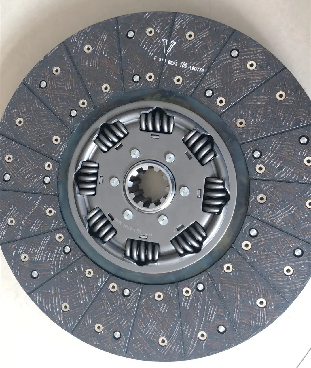 430mm 1878009078 Manufacture Produces clutch disc kits High-Quality Wholesale Truck Clutch plate assembly for duty Truck