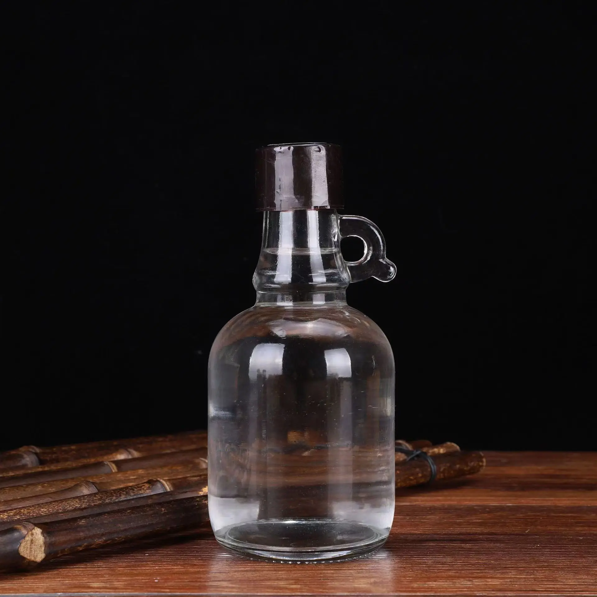 250ml 500ml Maple syrup glass bottle with screw cap