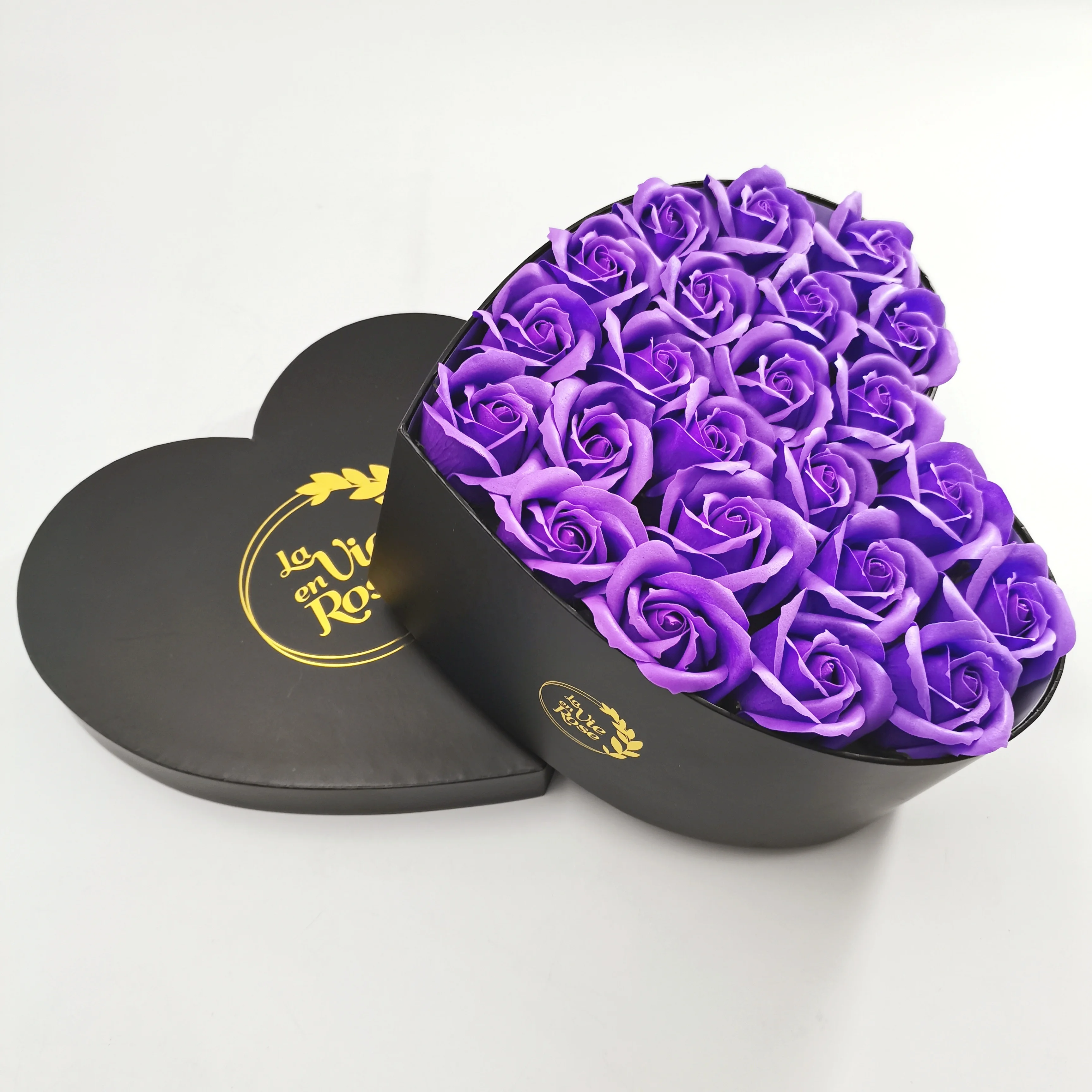 Custom high quality heart paper boxes matte finish flower boxes with yellow gold logo luxury gift box