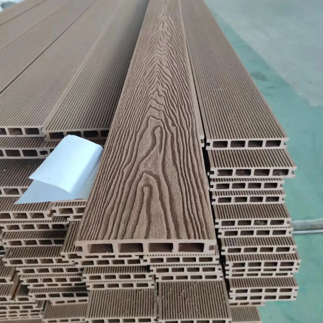 2024 New Design K140-24A WPC Hollow Decking Top Supplier Modern 3D Embossed Engineered Wood Facade Flooring Wholesale