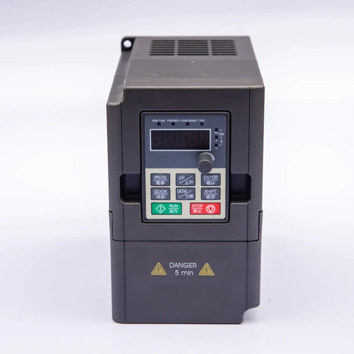 220v 2.2KW Pump VFD frequency converter 3 phase inverter for electric dc motor