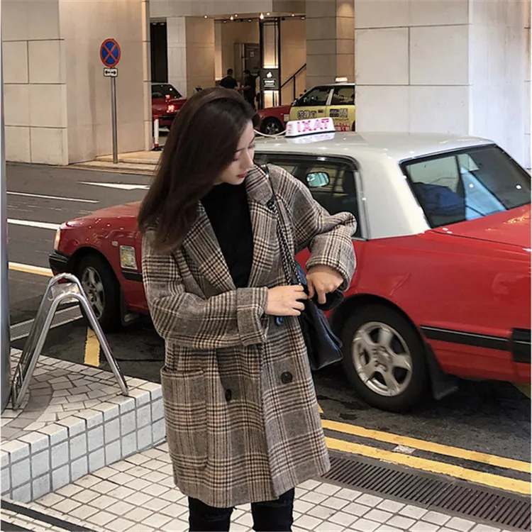 Plaid thickened wool coat Autumn 2022 medium length student Hong Kong style suit collar loose wool coat