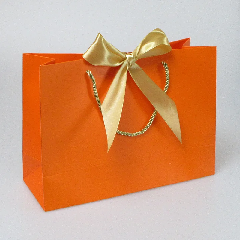 High Quality Custom Logo Printed Art Paper Gift Bags Craft Paper Bag Paper Shopping Bag