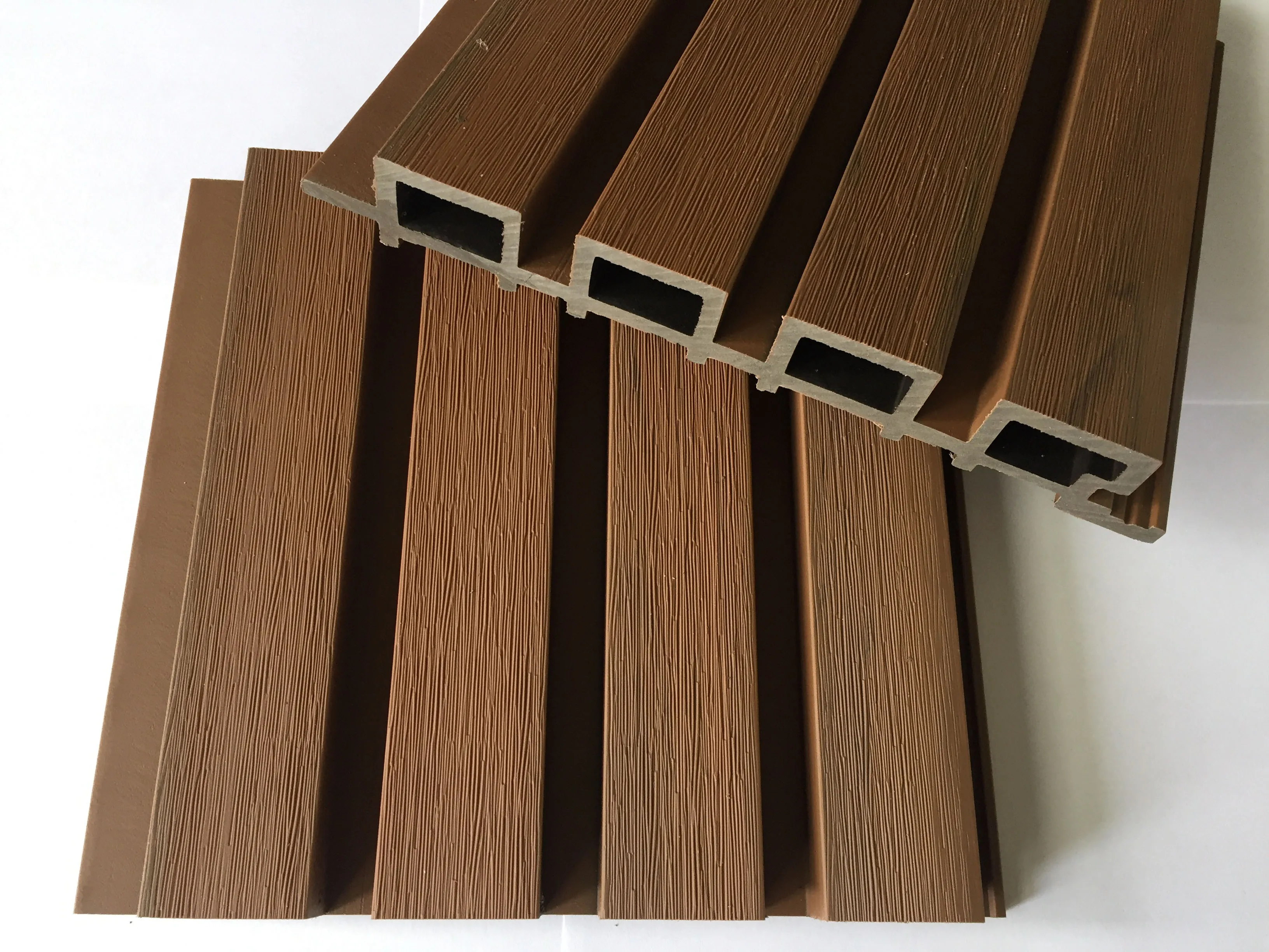 Wood plastic composite Co-extrusion plastic wood wall board factory price wall panel for decoration
