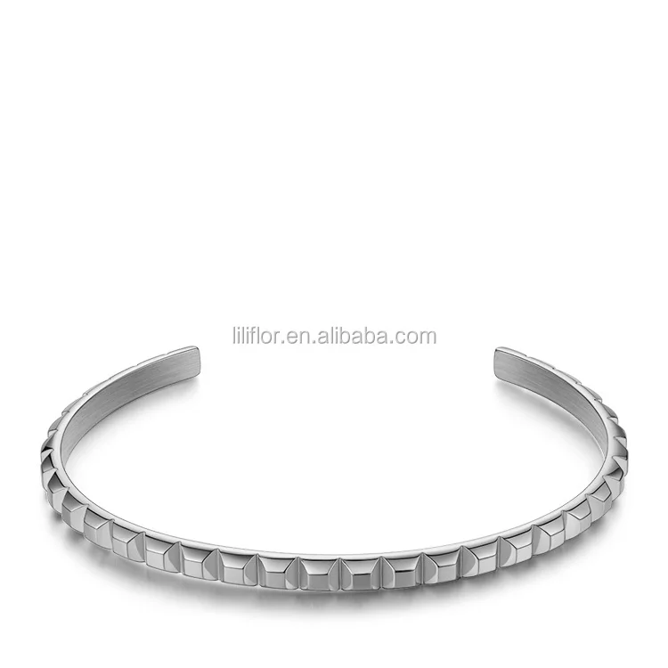 High Quality Fashion Jewelry 18K Gold Plated Stainless Steel Spike Pyramid C-type open design Cuff Bracelets BF192008 2