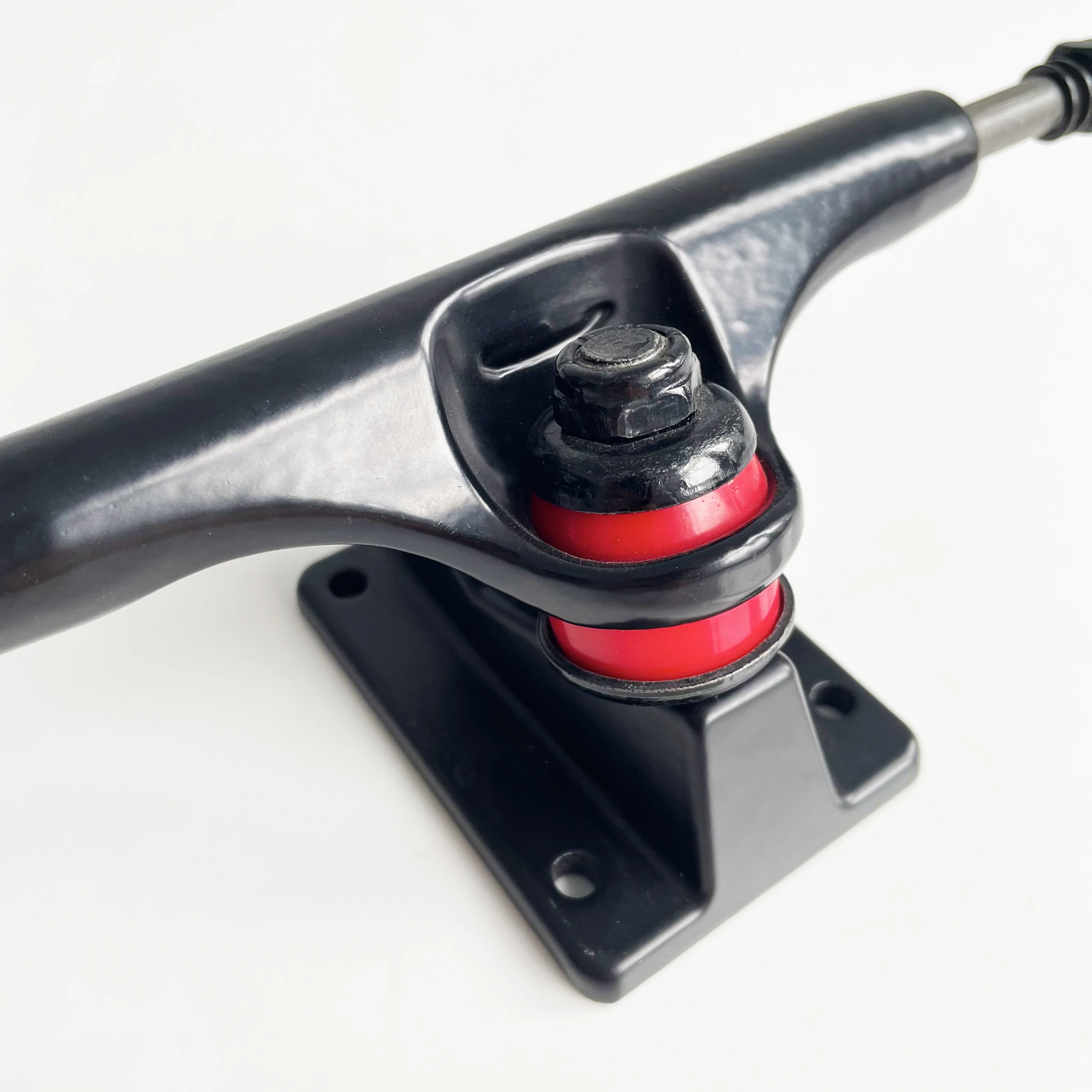 Kingsk8 Skateboard 5.0 inch Heavy Duty cast Pro Skateboard Trucks Custom OEM/ODM skateboard truks
