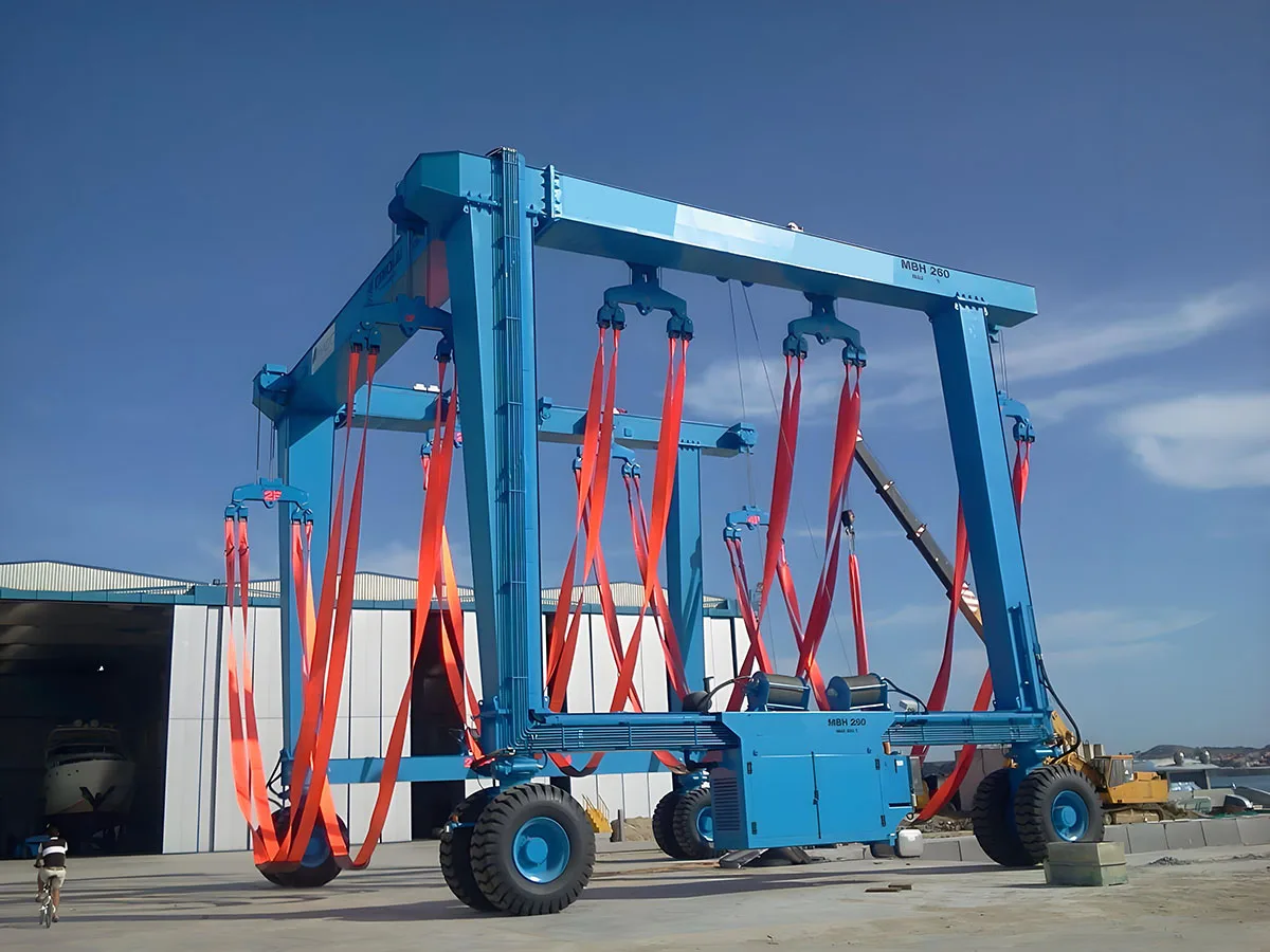 mobile boat hoist11.jpeg
