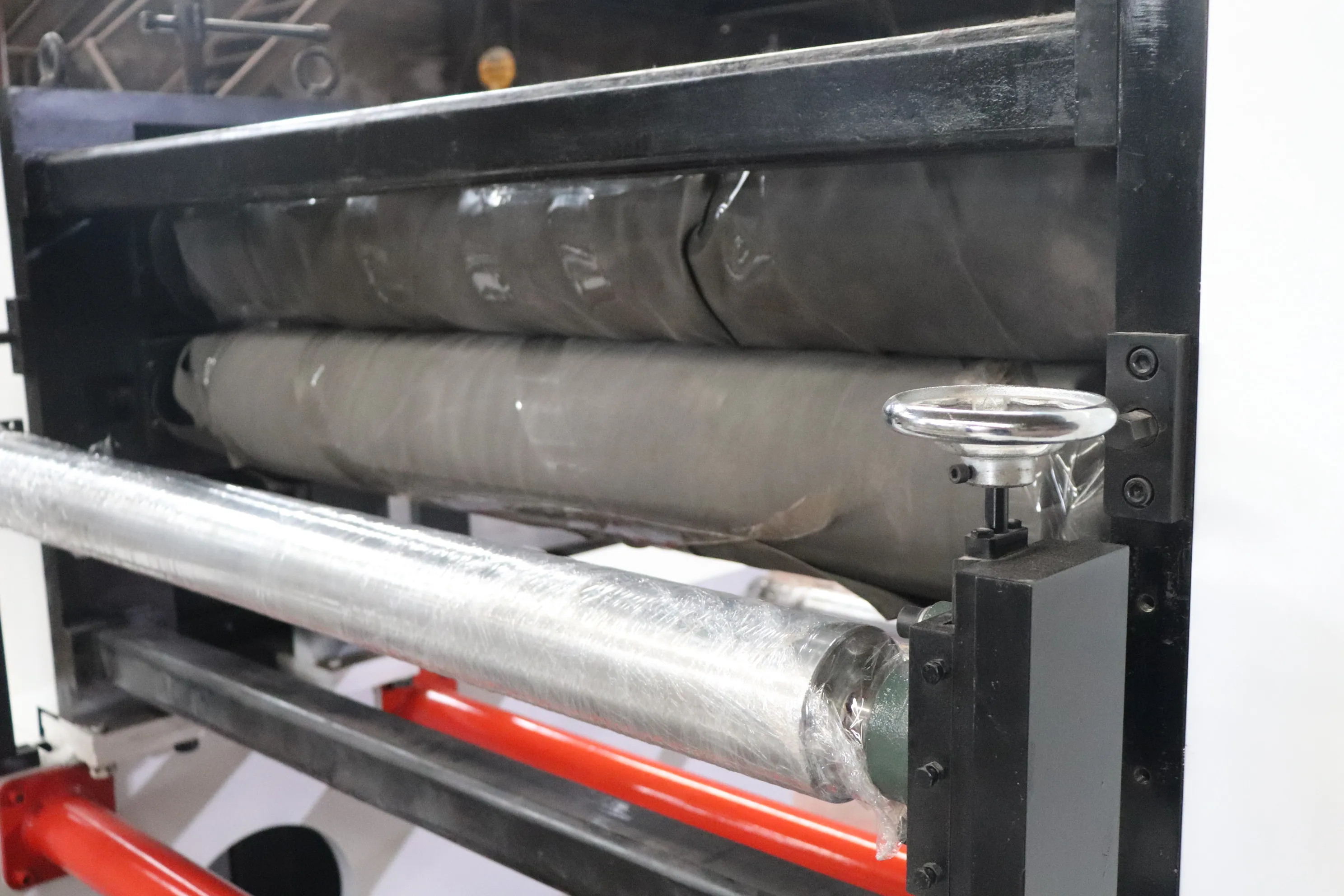 Automatic Embossing Perforated Rewinding Washroom Toilet Paper Roll Machine