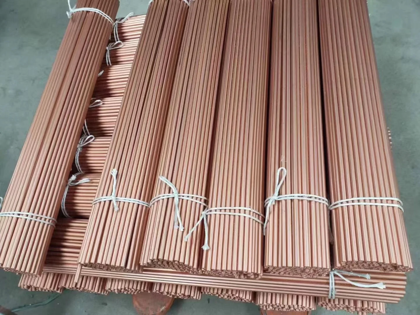 Прямая медная круглая труба индивидуального размера