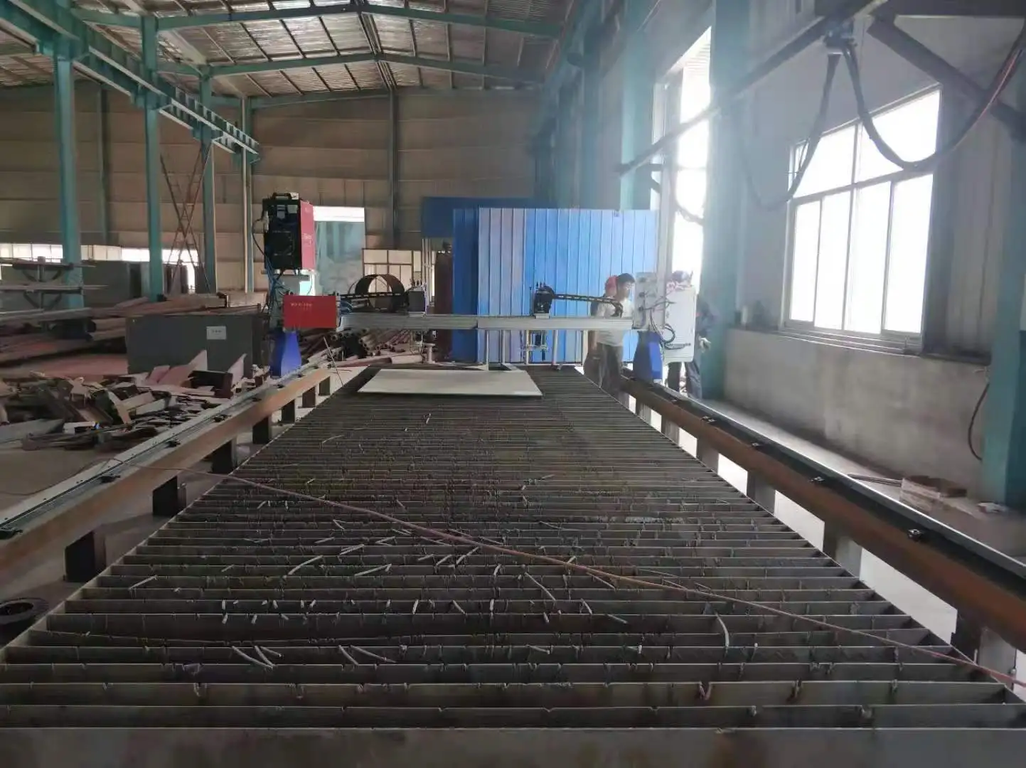 Gantry type heavy duty CNC plasma and oxy-fuel cutting machine for 30mm