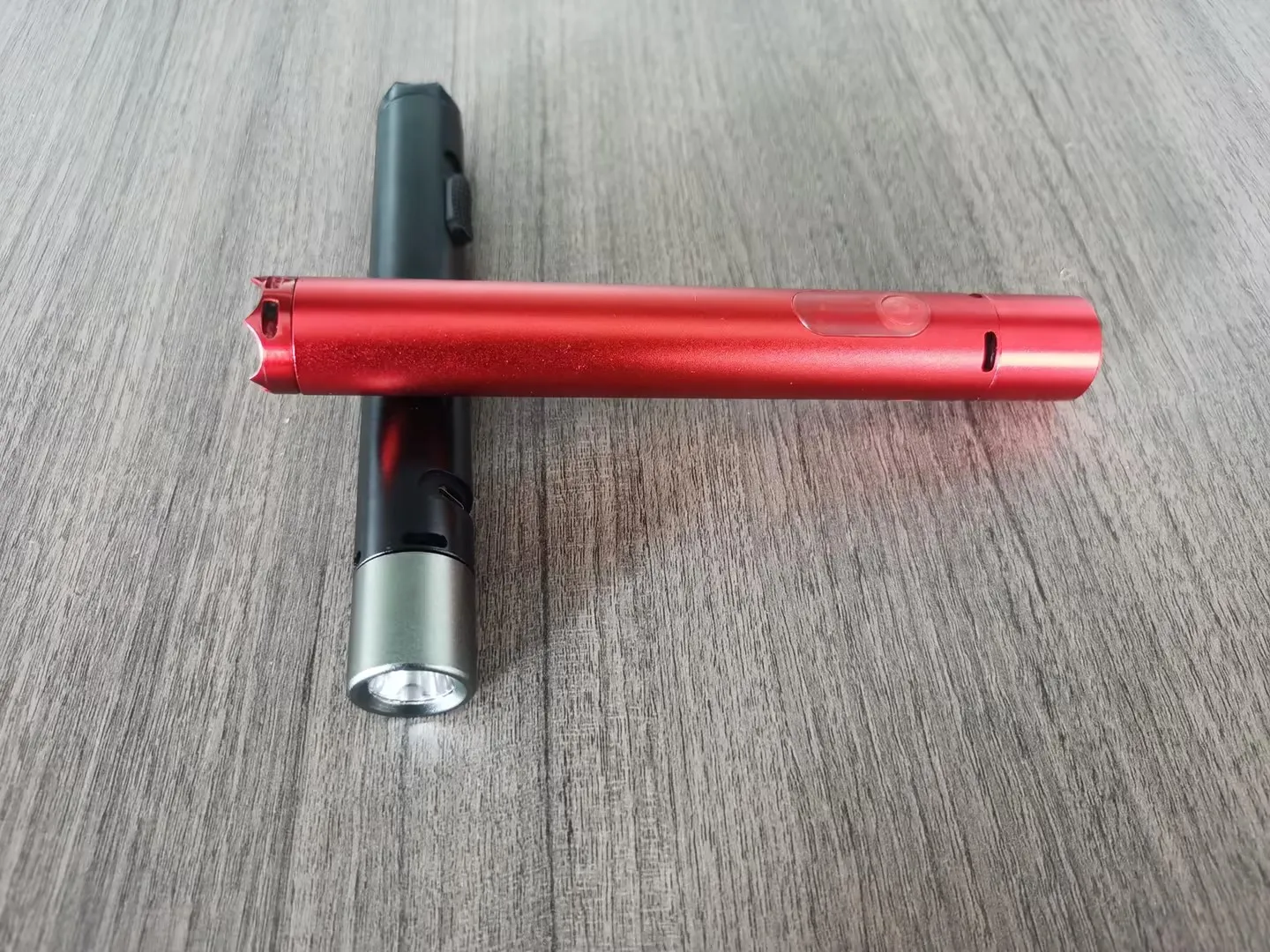 rechargeable Personal Alarms 135db sound and light alarm flashlight car emergency safety hammer with electric arc lighter