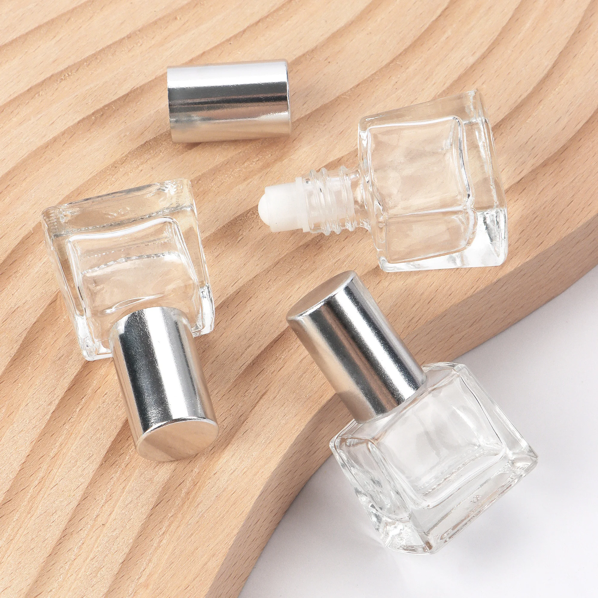 3Ml 4Ml 5Ml 6Ml 10Ml 15Ml 20Ml 30Ml Clear Roll on Glass Bottles With Steel Ball Perfume Roller Bottles for Cosmetic Packaging