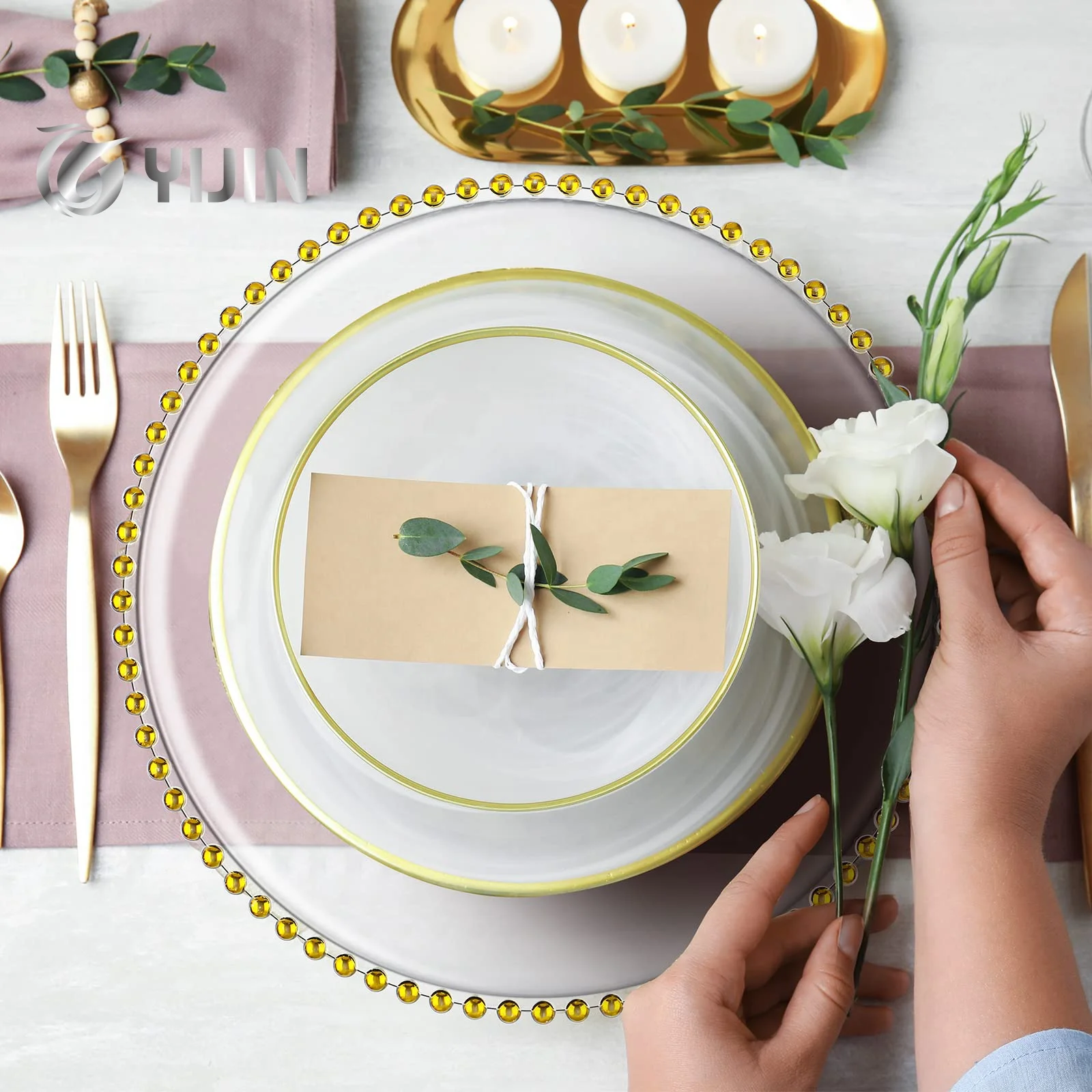 Wholesale wedding party hotel dinner plate beaded transparent plastic charger plates