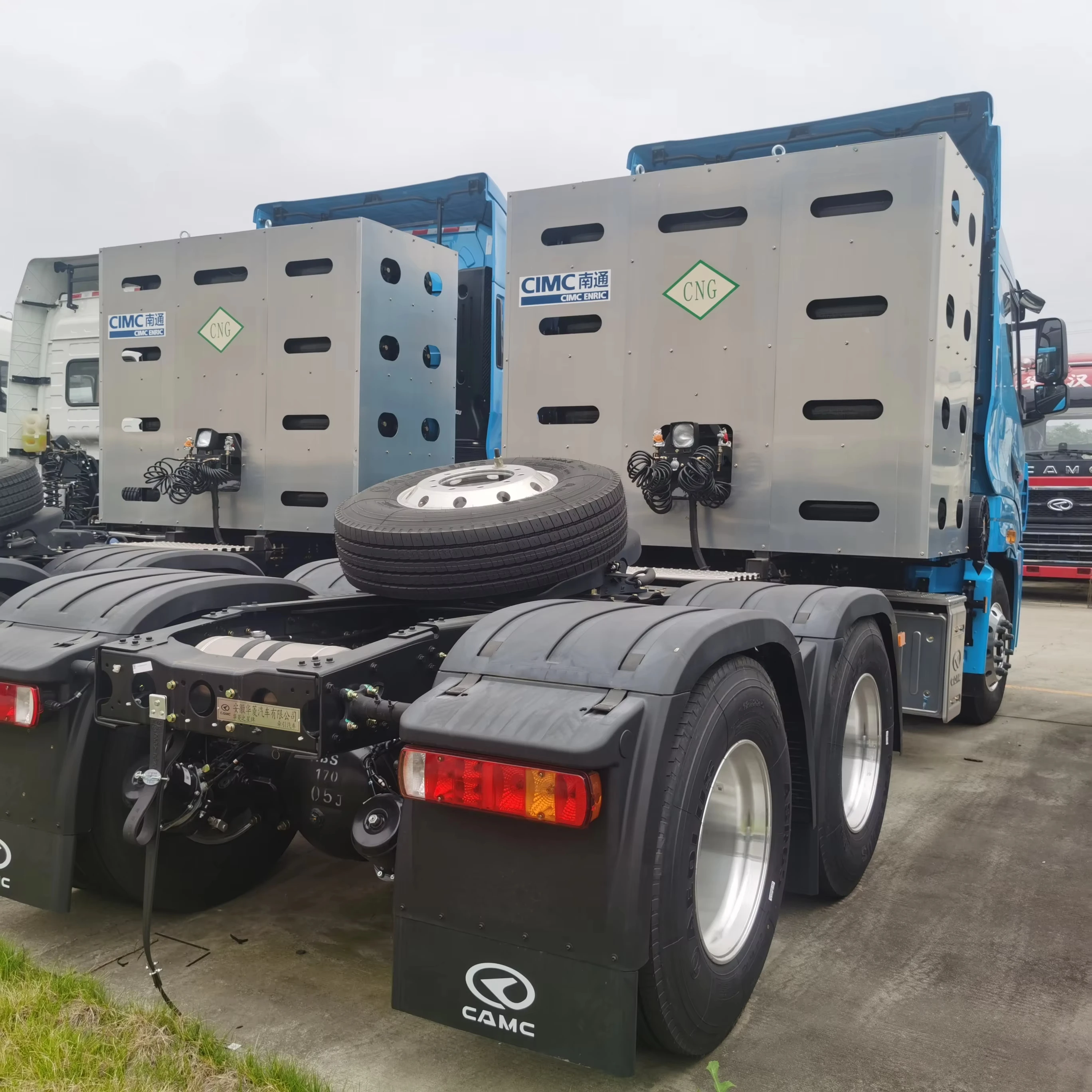 CAMC Brand New 410HP 6x4 Heavy Duty CNG Prime Mover/Tractor Truck Diesel Automatic Euro 5 Express Mail Courier Sale Available