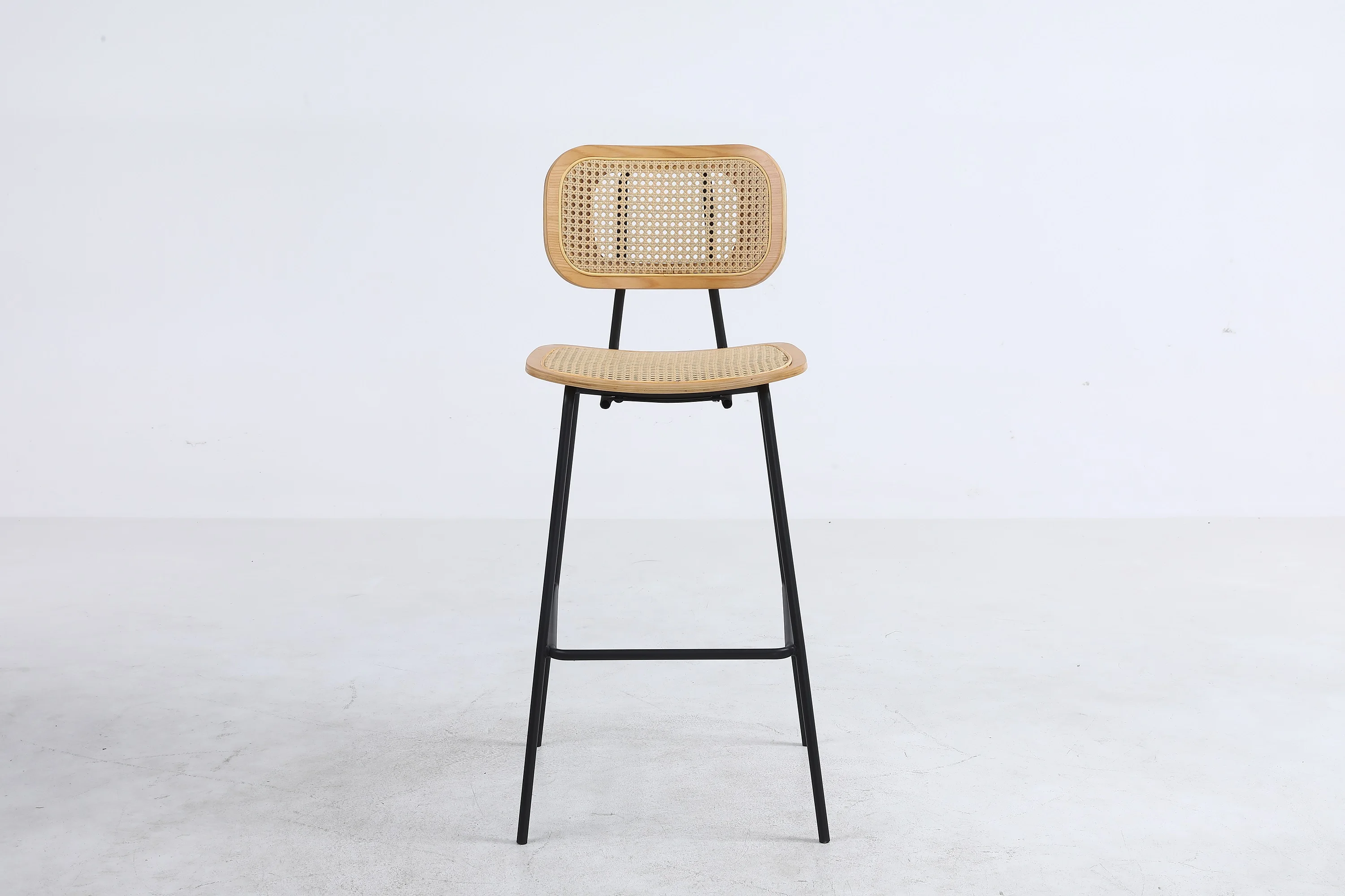 AM-0790 RATTAN & PLYWOOD & METAL FRAME BARSTOOL