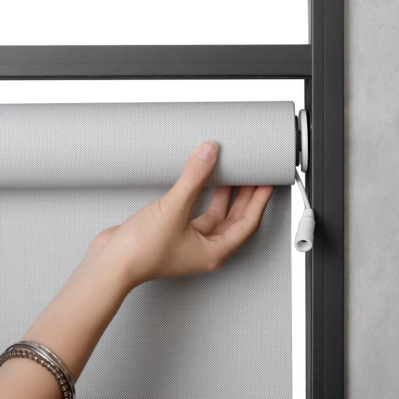 Hot Sale Motorized Polyester+PVC 5% Openness Translucent Sunshades Roller Blinds