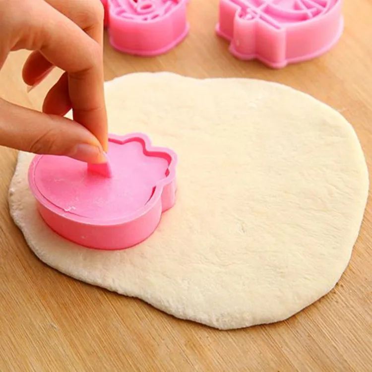 High quality factory plastic custom 3D cat biscuit fondant cookie plunger cutter