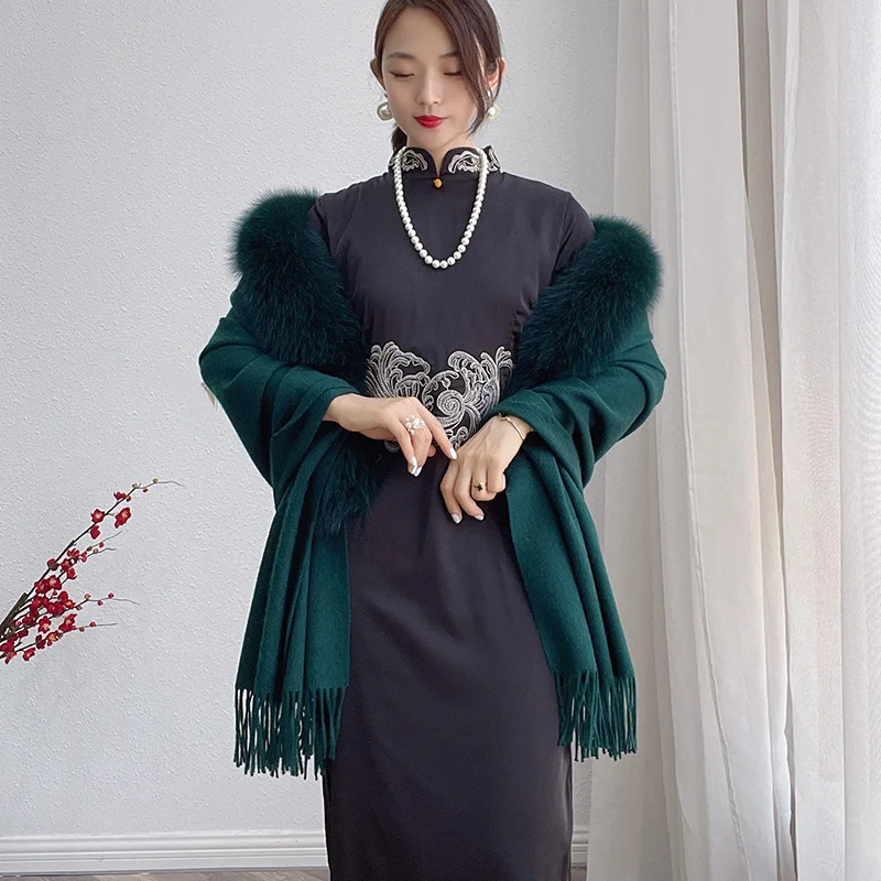 Wholesale New Arrival Ladies Winter Luxury Scarf Women Tassel Fox Fur Shawls