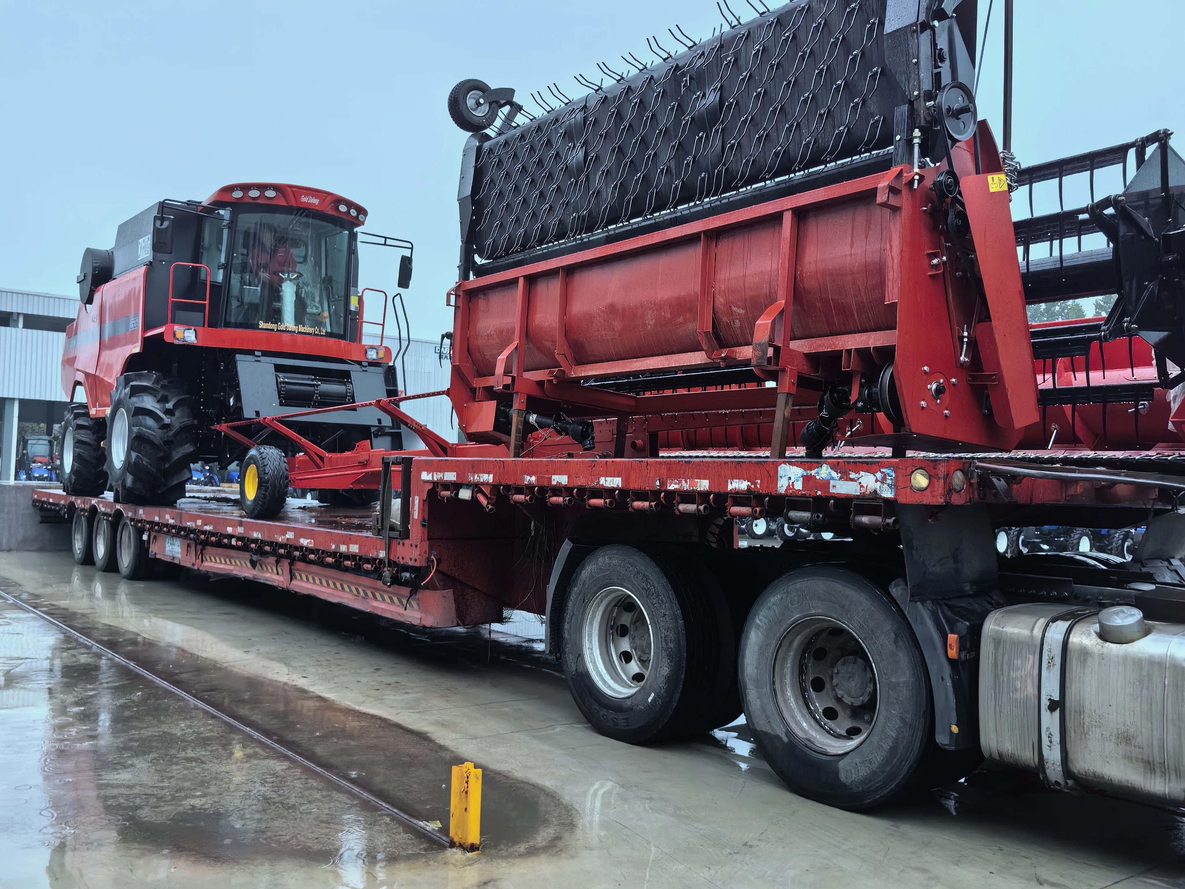Дешевый кукурузоуборочный комбайн 260hp колесный 4LZ-13 дизельный двигатель комбайны для пшеницы
