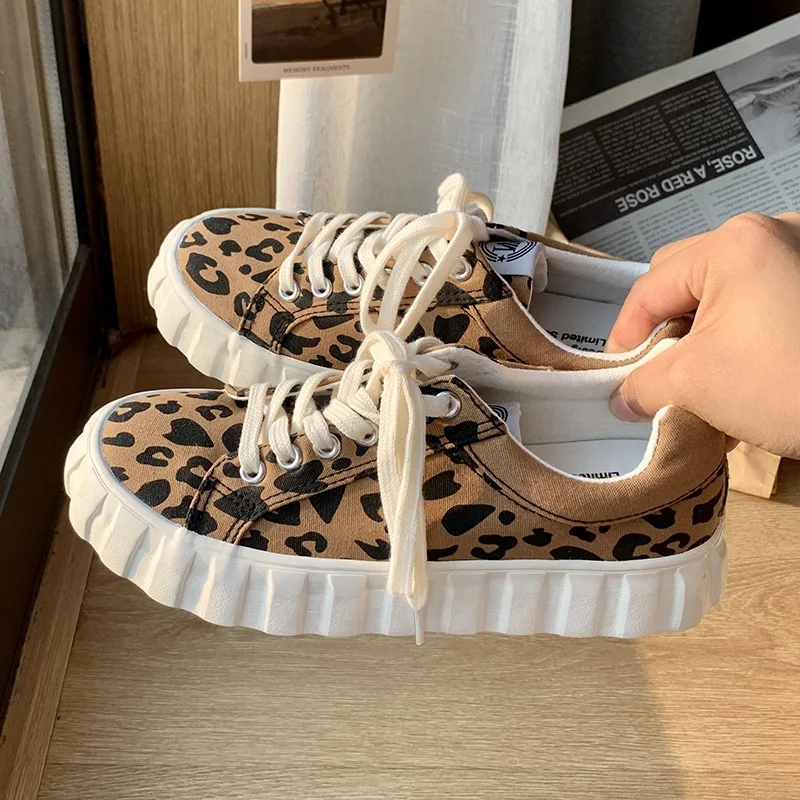 Fashion Ladies Leopard Prints Spring Fall Canvas Sneaker Casual Canvas Trendy Shoes For Women