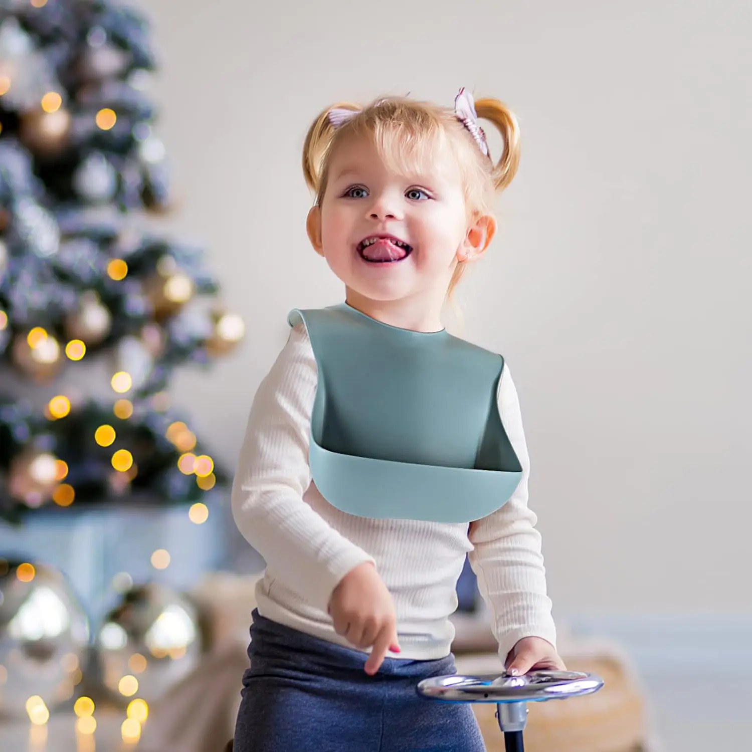 New 100% BPA Free Food Grade customized Waterproof Silicone Baby Bib Baby Accessories Kids Dining 16 colors