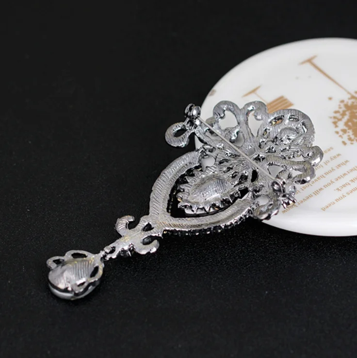 Fashion Luxury Crystal Silver Color Crown Brooch Jewelry Women Brooches for Wedding Big Water Drop Scarf Brooch Pins