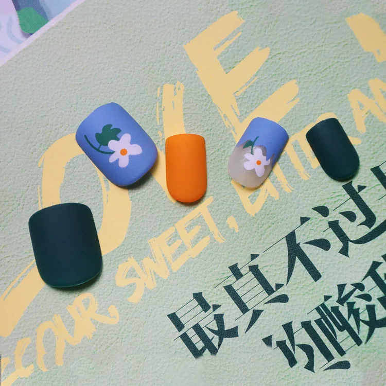 Высококачественные накладные ногти NEWAIR матовый дизайн маленький цветок абс материал ногти искусственные накладные ногти