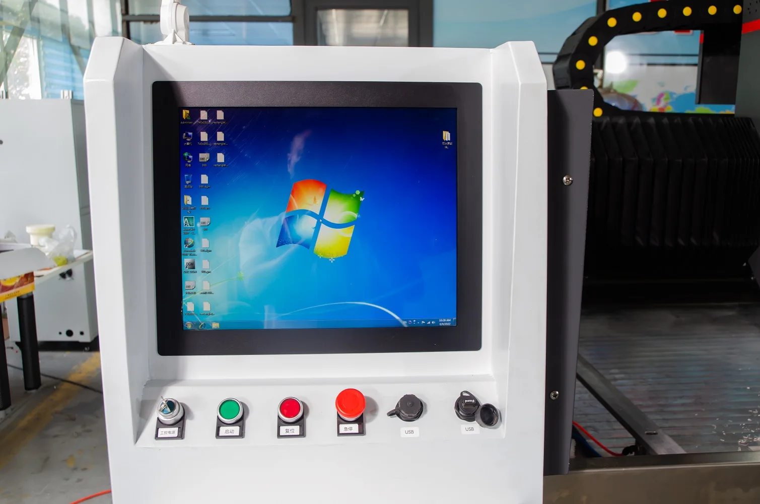 Стеклянный рабочий центр 3 оси CNC для фрезерования Стекла Неправильной Формы сверления скошения полировки окантовки
