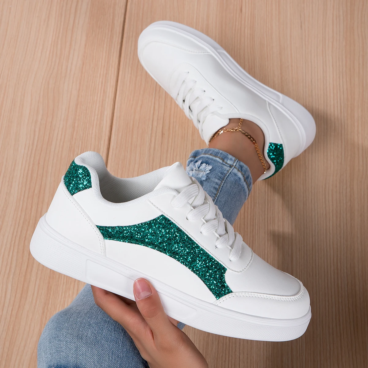 2024 new listing White Sneakers Casual Vulcanized Sport Shoes Fashion White Shoe for Woman Flats Shoes