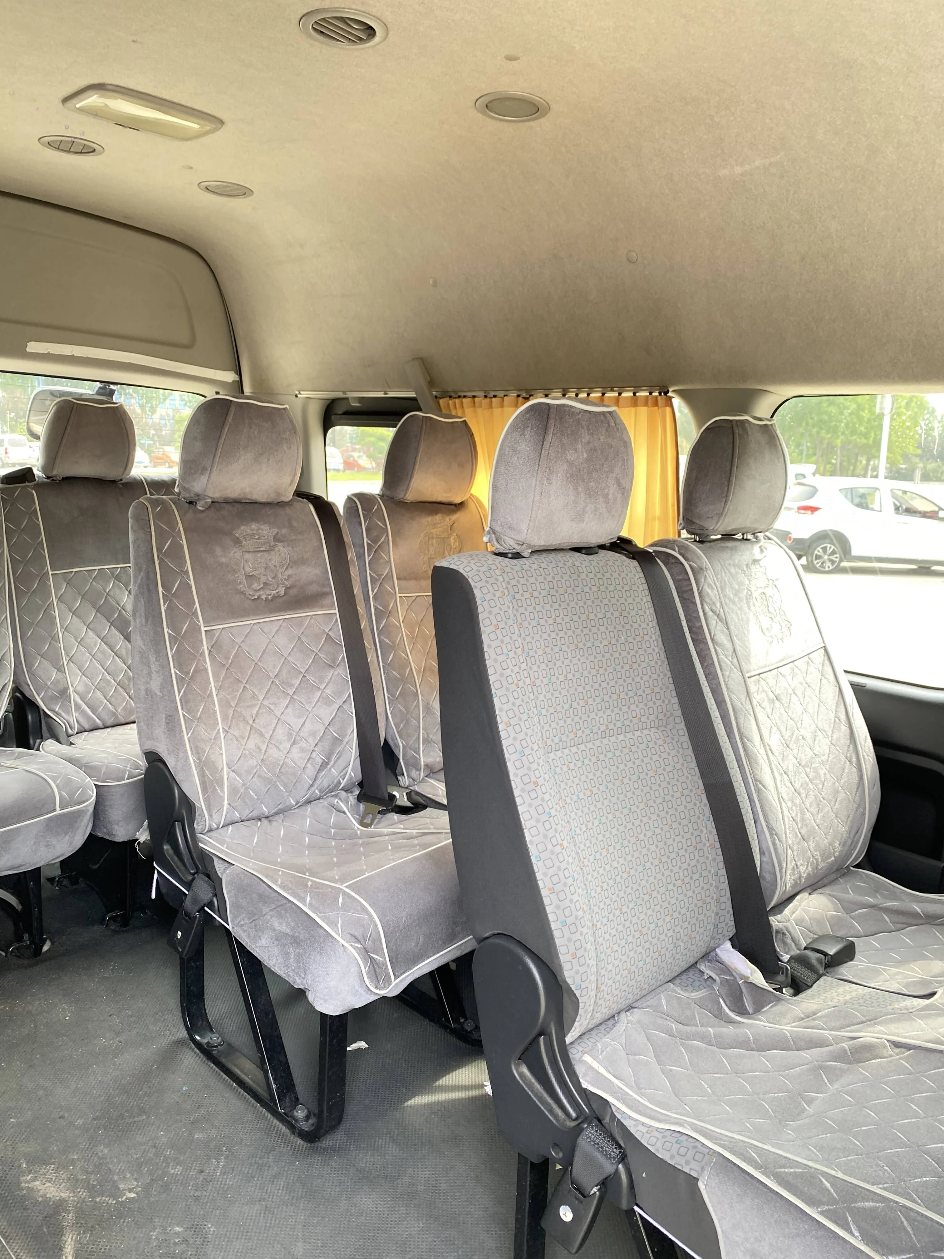 Cheap Wholesale Cars Used Toyota Made In China For Sale Used Hiace Bus With Good Service