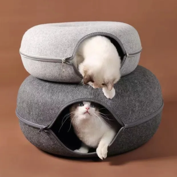 Wholesale Custom Cat Cave Tunnel Donut Pet Cat House Large Donut Design Tunnel Play Zipper Design Felt Cat Bed polyester