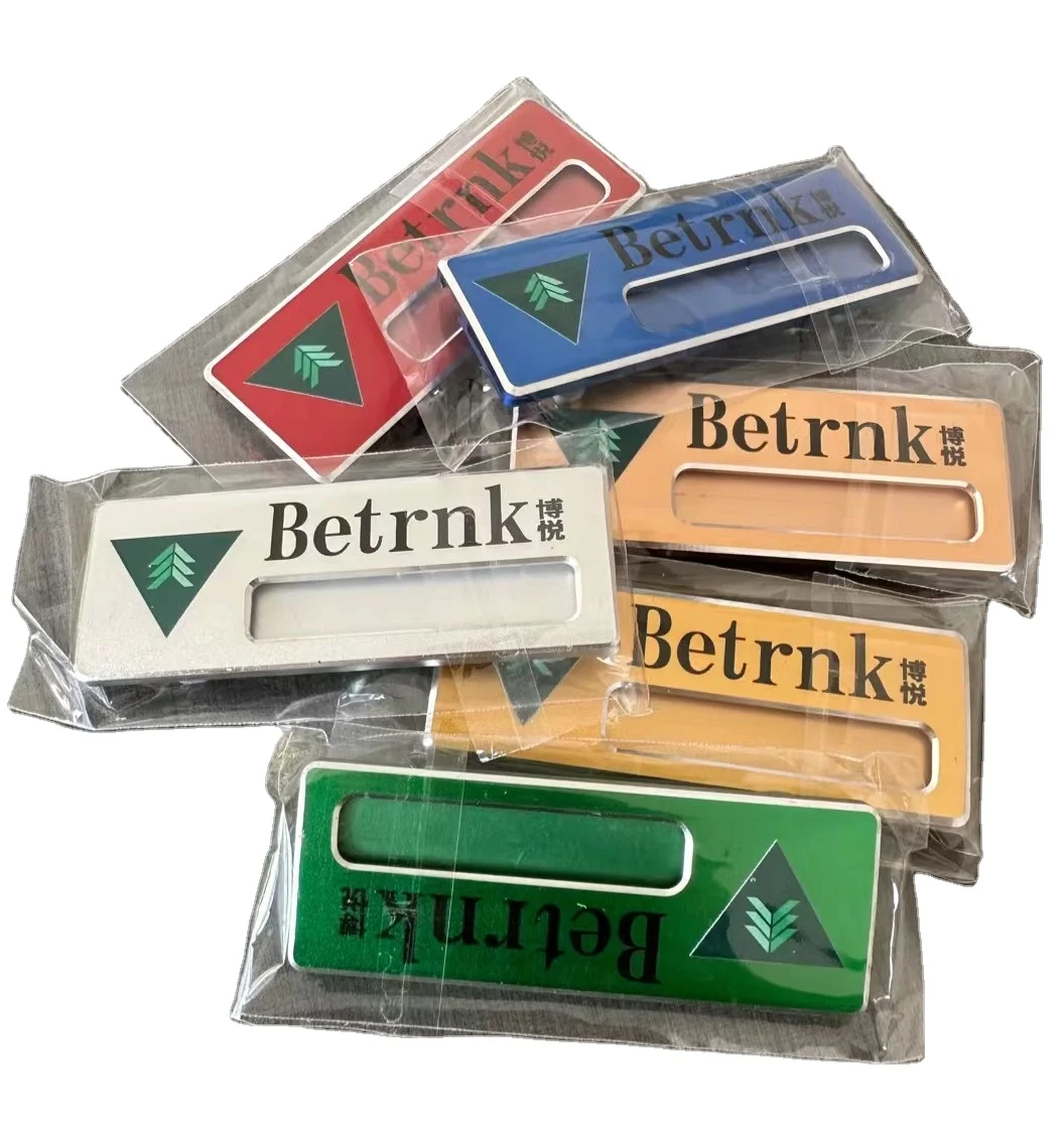 KINDABADGE оптовая продажа Пользовательский логотип пустая табличка с именем для персонала отеля/металлическая из нержавеющей стали/булавка сотрудника