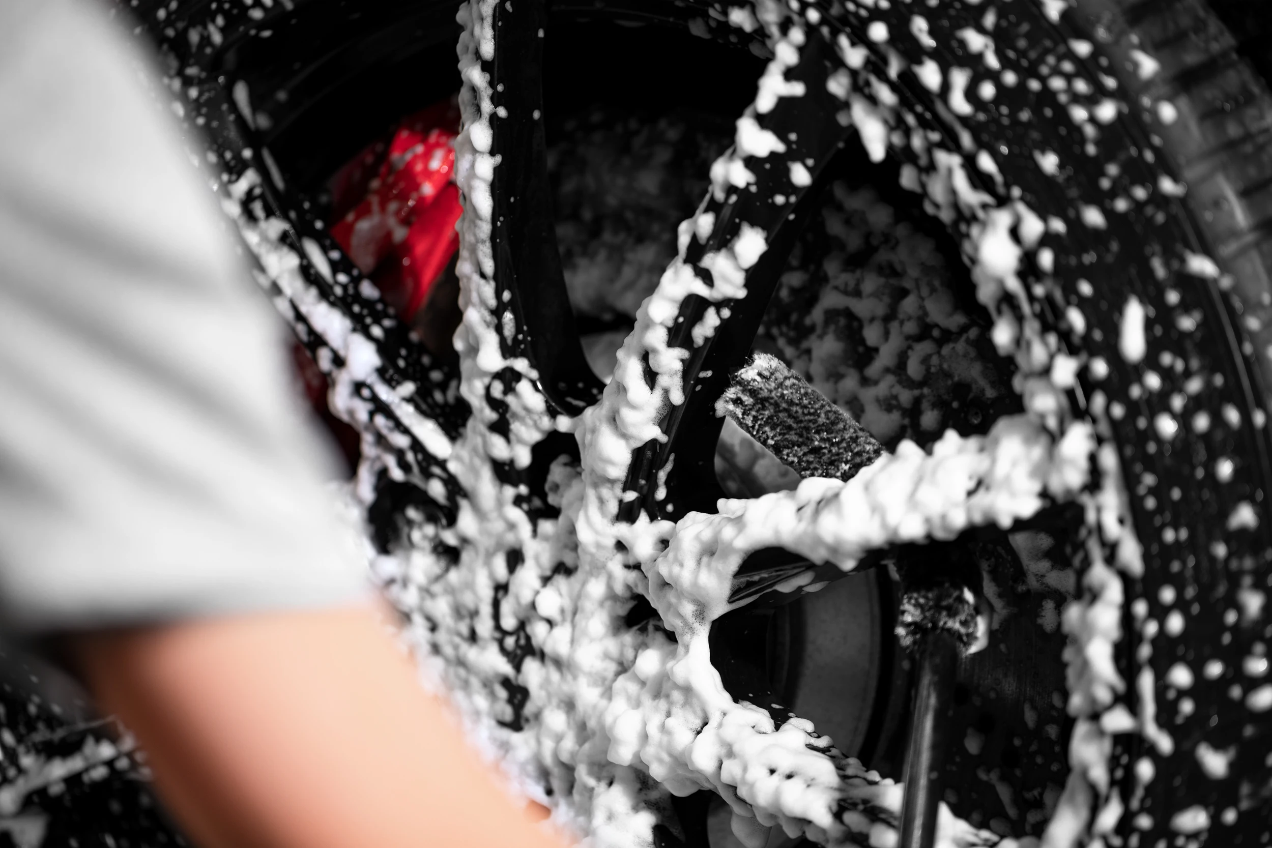 SGCB Antislip Bendable Tire Wheel Wand Chemical Resistant Microfiber Wheel Brush Kit Synthetic Woolies Brush for Wheel