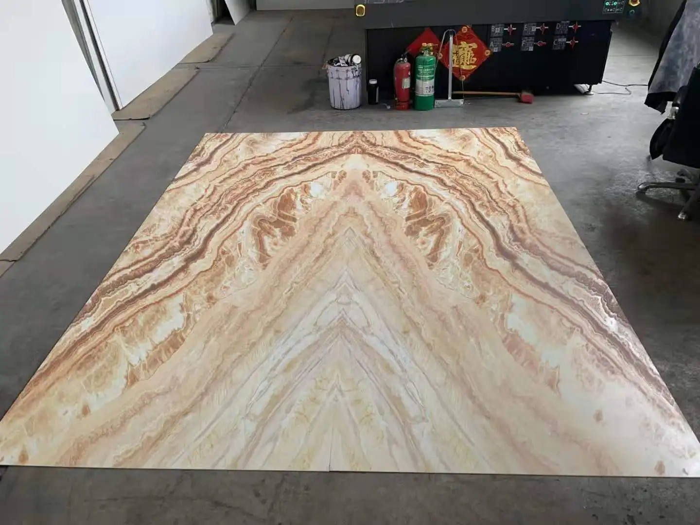 Waterproof Shining Gold Diamond Design PVC 3d Wall Panel For Interior