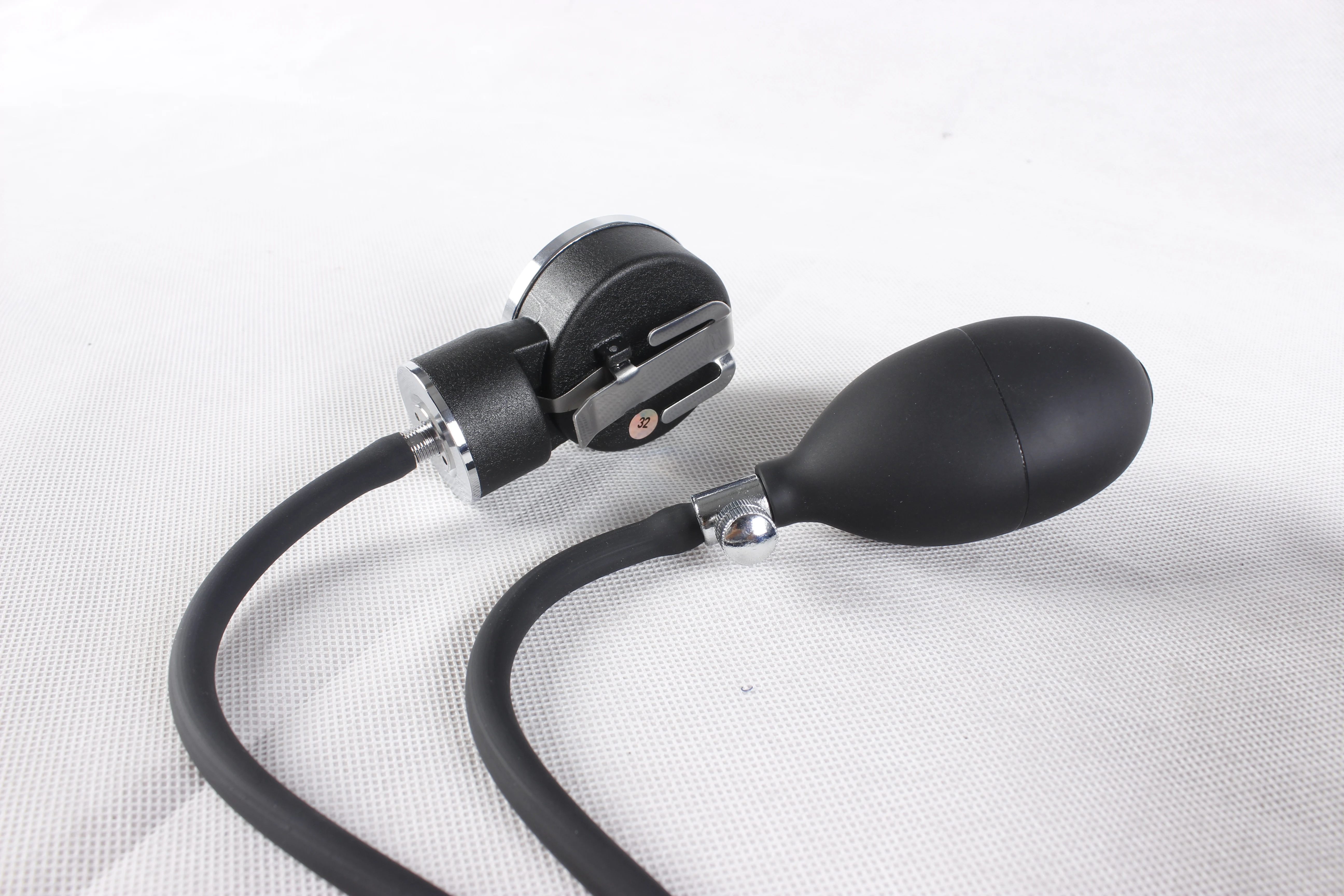 
Easy to Test Humanized Doctor Nurse Manual Sphygmomanometer And Stethoscope 