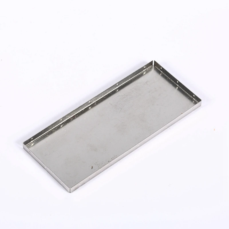 Металлический щит для штамповки