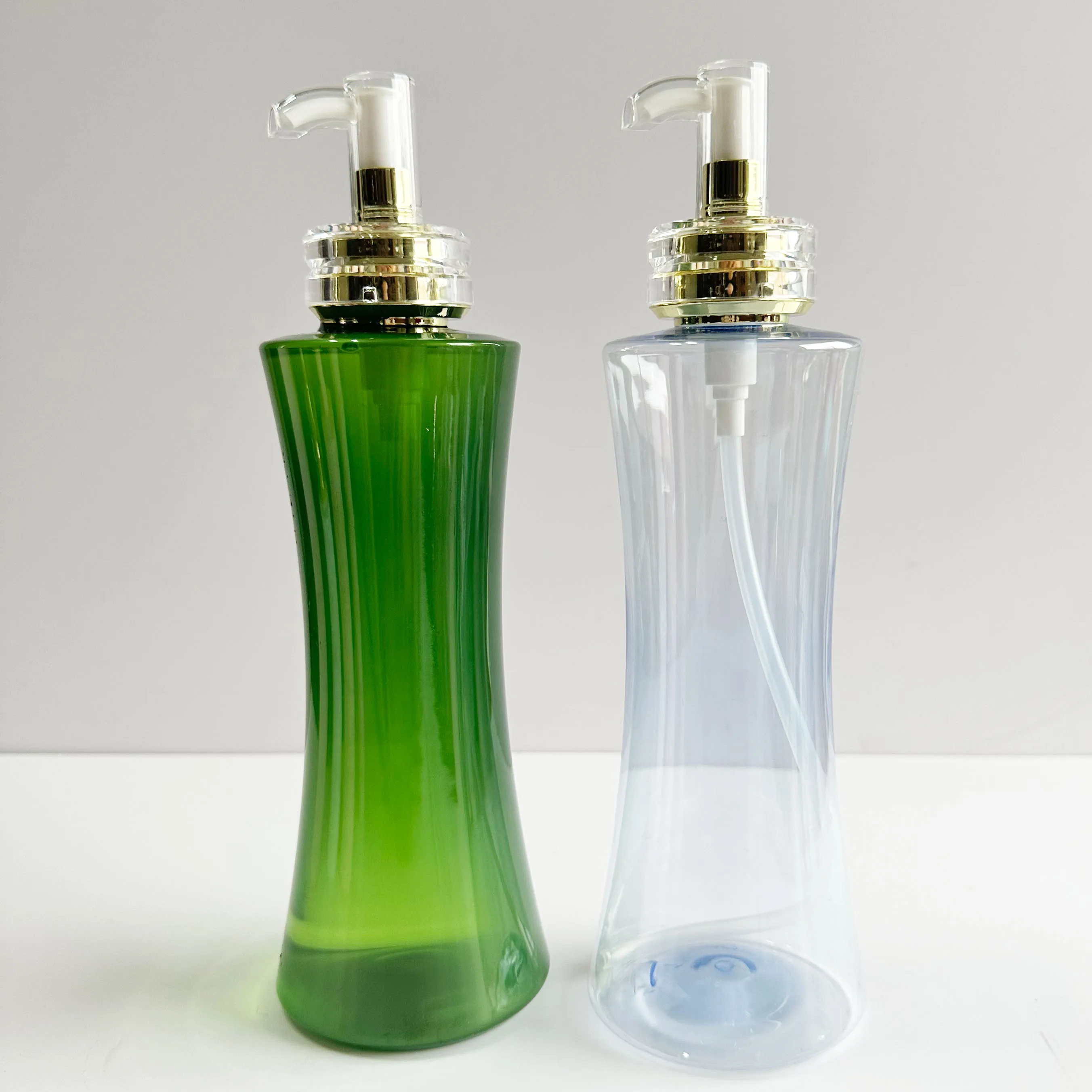 24/410 Luxury Gilded Pump Makeup Water Pp Plastic Pump Customized Lotion Essential Oil Pump With Outer Cover