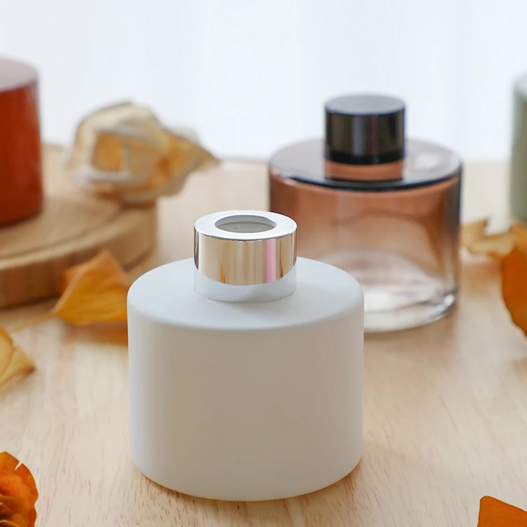 2023 New Product Fireless Aromatherapy Home Decoration Reed Diffuser Bottle Luxury Glass Diffuser Bottle