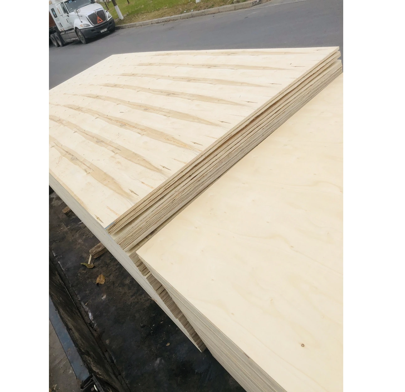 Vietnamese Best Laminated Plywood for Furniture and Cabinet Available With Standard Size High Quality BC Grade
