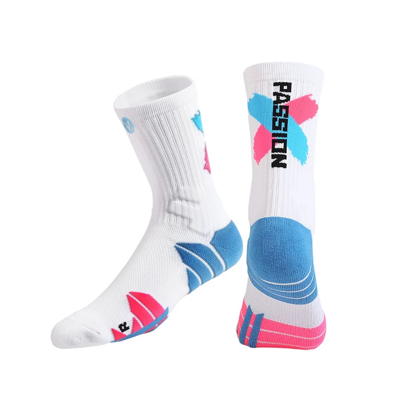 New design custom letter logo sport socks manufacturer