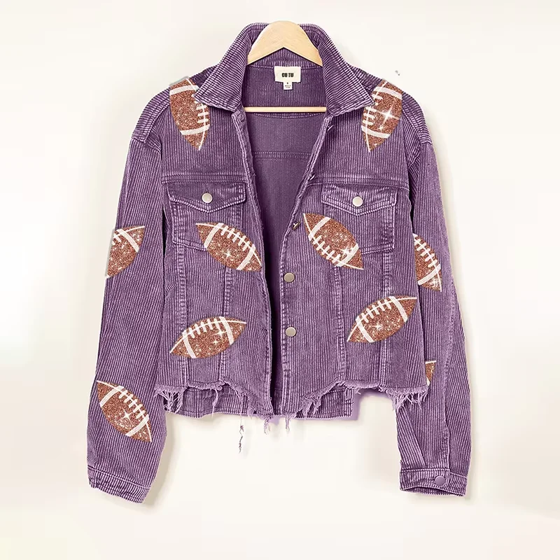 Куртка с блестками и вышивкой