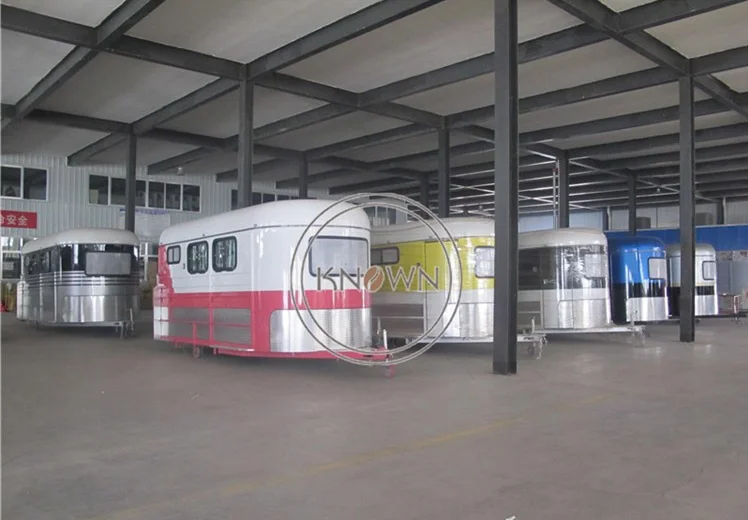 OEM Australia Configuration Standard 4 Horse Float Trailer Angle Horse Load Truck Horses Carriage Trailers for Sale