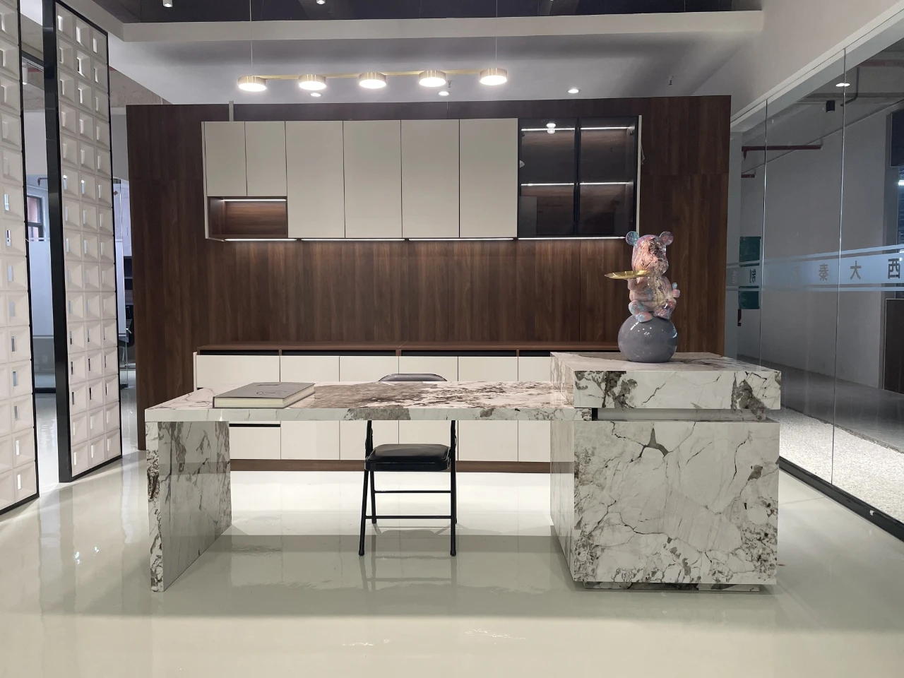 Modern Design First-Class UV MDF 6x8 Panels 18mm HPL Decorative Board with Moisture-Proof Fiberboard Material E1 Standard